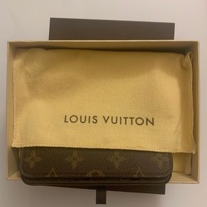 Louis Vuitton Phone case
